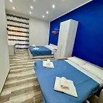 Pensión Punto House Ferrovia 4*